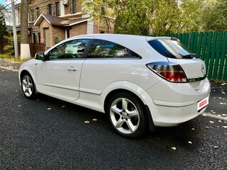 2010 Opel Astra GTC H Рестайлинг, белый, 620000 рублей, вид 2