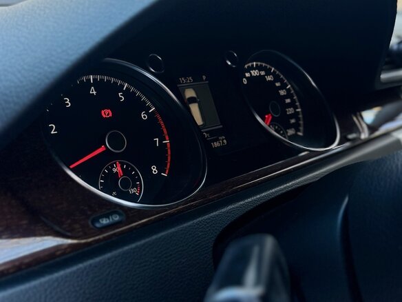 2013 Volkswagen Passat Alltrack B7, серебристый - вид 10