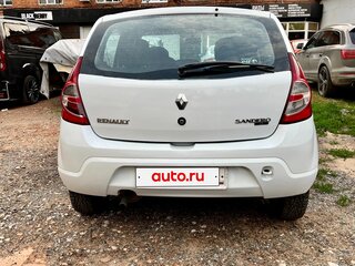 2013 Renault Sandero I, белый, 419000 рублей, вид 2