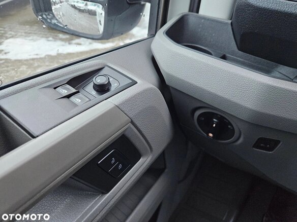 2022 Volkswagen Crafter, белый, 4700000 рублей - вид 10