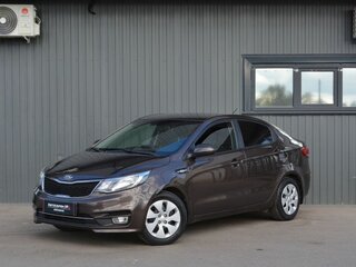 2016 Kia Rio III Рестайлинг, коричневый, 1049888 рублей, вид 1