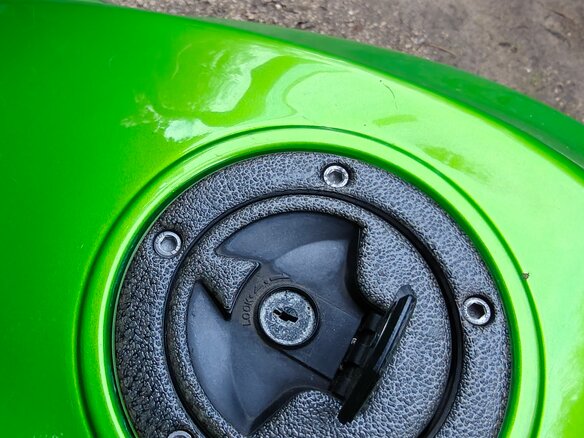 2008 Kawasaki ER-6N, зелёный, 400000 рублей - вид 6