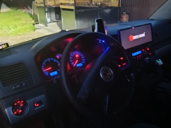 2003 Volkswagen Multivan T5, серый, 1050000 рублей - вид 7
