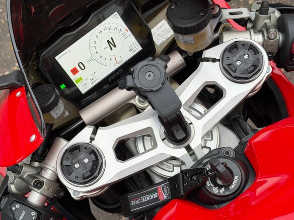 2018 Ducati Panigale V4, красный - вид 10