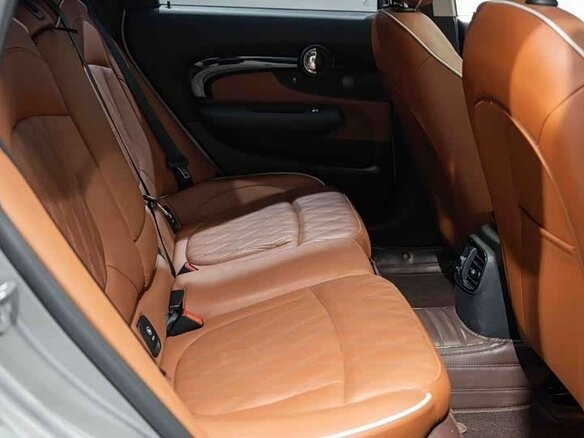 2023 Mini Clubman Cooper II Рестайлинг, серый, 3040000 рублей - вид 18