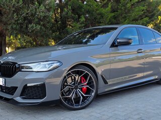 2020 BMW 5 серии 530i xDrive VII (G30/G31/G38) Рестайлинг, серый, 5250000 рублей, вид 2
