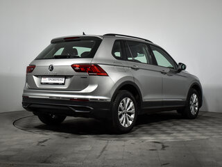 2021 Volkswagen Tiguan II Рестайлинг, серебристый, 1919000 рублей, вид 5