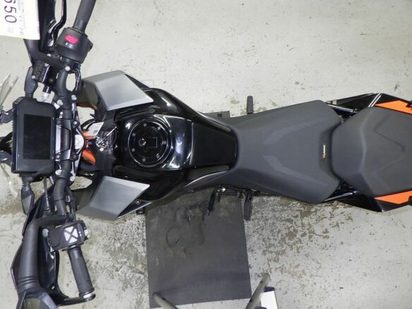 2021 KTM 390 Duke, чёрный, 460000 рублей - вид 9