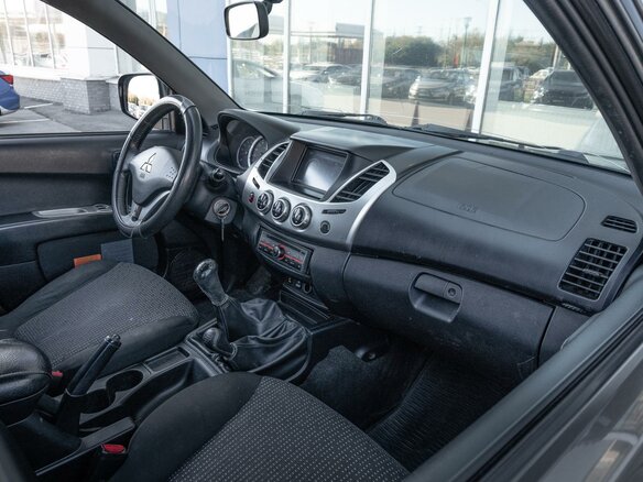 2014 Mitsubishi L200 Super Select IV Рестайлинг, коричневый - вид 7