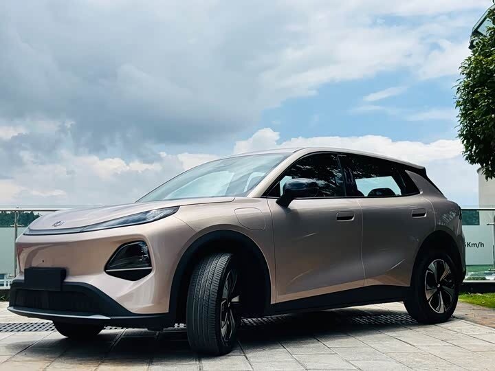Открыть фотографии: Changan Qiyuan Q05 II