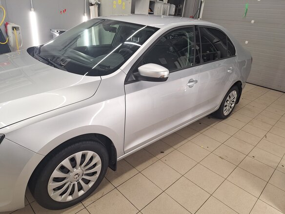 2018 Skoda Rapid I Рестайлинг, серебристый, 800000 рублей - вид 7