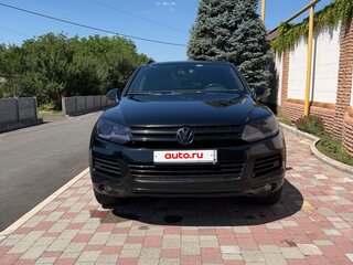 2012 Volkswagen Touareg II, чёрный, 2100000 рублей, вид 2