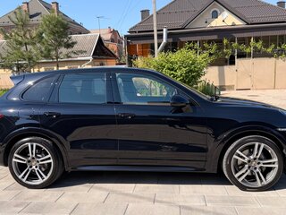 2012 Porsche Cayenne II (958), чёрный, 3000000 рублей, вид 4