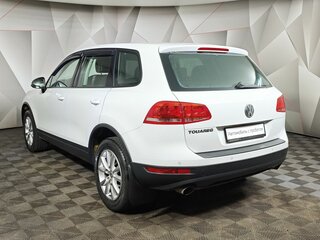 2012 Volkswagen Touareg II, белый, 2479000 рублей, вид 4