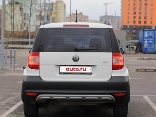 2012 Skoda Yeti I, белый, 550000 рублей, вид 2