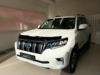 2018 Toyota Land Cruiser Prado 150 Series Рестайлинг 2, белый, 4199000 рублей, вид 4