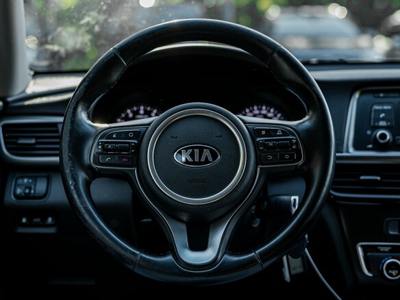 2017 Kia Optima IV, белый - вид 6
