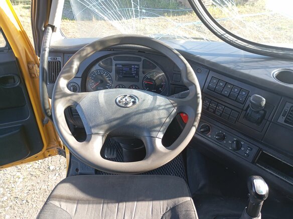 2022 IVECO-Hongyan 6x4 (CQ3346), жёлтый, 1222650 рублей - вид 5