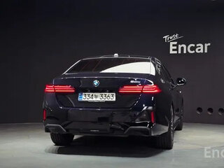 2025 BMW 5 серии 520i VIII (G60/G61/G68), синий, 6770938 рублей, вид 4