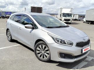 2017 Kia Ceed II Рестайлинг, серебристый, 1099000 рублей, вид 5