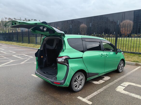 2015 Toyota Sienta II, зелёный, 1290000 рублей - вид 5