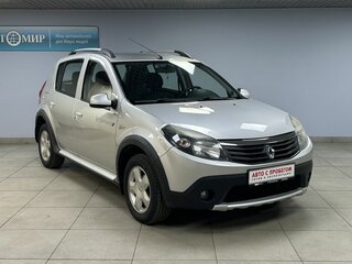 2013 Renault Sandero Stepway I, серебристый, 725000 рублей, вид 3