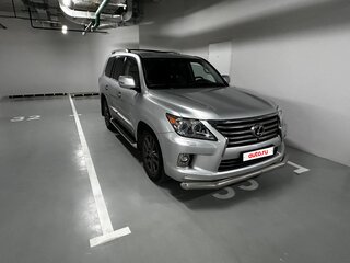 2013 Lexus LX 570 III Рестайлинг, серебристый, 5100000 рублей, вид 2
