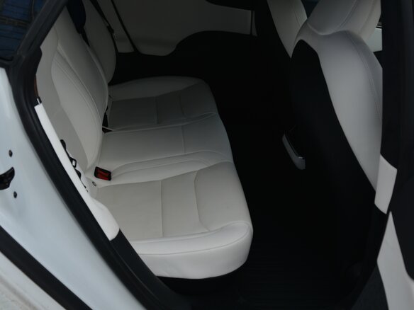 2022 Tesla Model S Long Range I Рестайлинг 2, белый, 7000000 рублей - вид 7