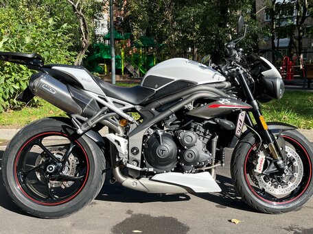 2019 Triumph Speed Triple, белый, 980000 рублей, вид 1