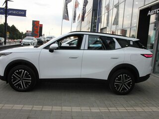 2026 Omoda C7, белый, 3099000 рублей, вид 4
