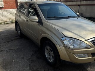 2010 SsangYong Kyron I Рестайлинг, бежевый, 700000 рублей, вид 1