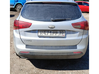 2016 Kia Ceed II Рестайлинг, серебристый, 900000 рублей, вид 2