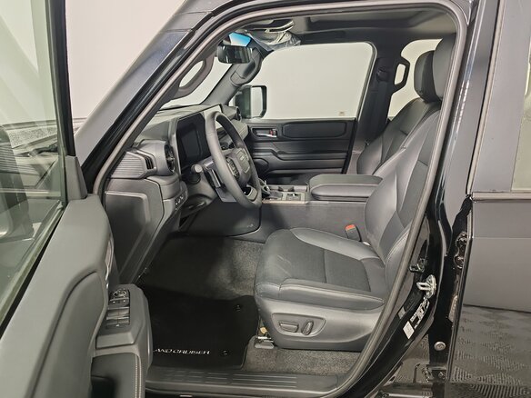 2025 Toyota Land Cruiser Prado 250 Series, чёрный, 12700000 рублей - вид 8