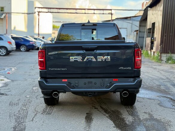 2026 Ram 1500 Crew Cab V Рестайлинг, синий - вид 5