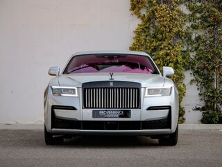 2024 Rolls-Royce Ghost Black Badge II (Series I), серебристый, 39899600 рублей, вид 3