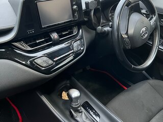 2017 Toyota C-HR I, чёрный, 1700000 рублей, вид 5