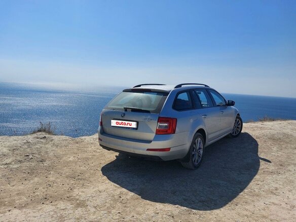 2014 Skoda Octavia III (A7), серебристый, 1500000 рублей - вид 3
