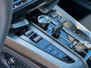 2026 Aston Martin Vanquish III, бежевый, 54900000 рублей, вид 5