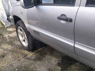 2006 Chevrolet Niva I, серебристый, 550000 рублей, вид 3