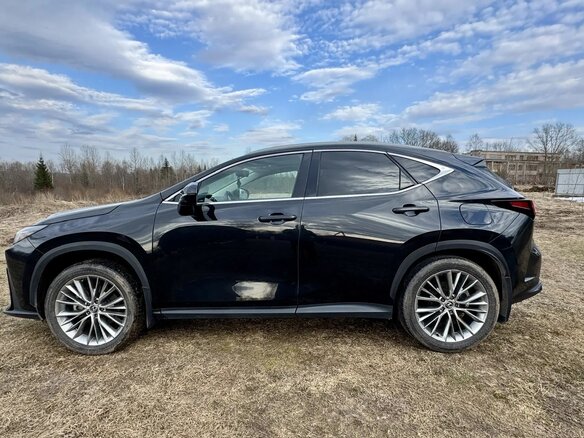 2023 Lexus NX 350 II, чёрный, 6500000 рублей - вид 2