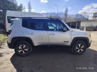 2021 Jeep Renegade I Рестайлинг, серый, 2100000 рублей, вид 5