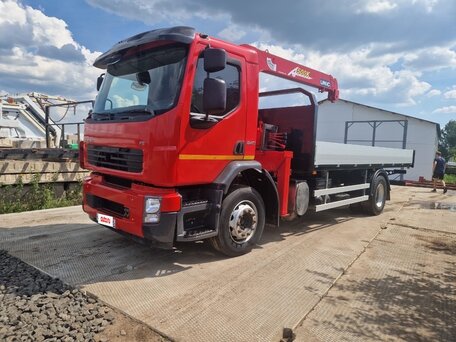 2013 Volvo FE, красный, 5800000 рублей, вид 1