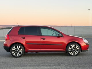 2008 Volkswagen Golf V, красный, 1130000 рублей, вид 4