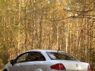 2010 Fiat Linea, серый, 620000 рублей, вид 4