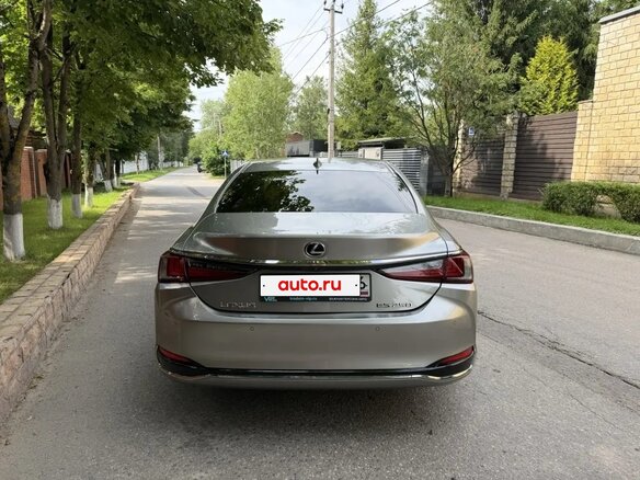 2021 Lexus ES 250 VII Рестайлинг, серый - вид 5
