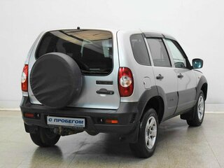 2019 Chevrolet Niva I Рестайлинг, серебристый, 755000 рублей, вид 4