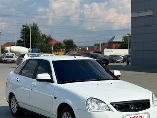 2015 Lada (ВАЗ) Priora I Рестайлинг, белый, 590000 рублей, вид 3