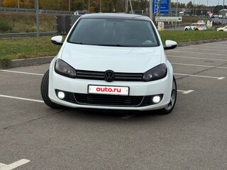 2011 Volkswagen Golf VI, белый, 835000 рублей, вид 1