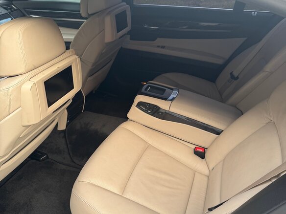 2008 BMW 7 серии 740i V (F01/F02/F04), чёрный, 1580000 рублей - вид 13