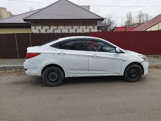 2012 Hyundai Solaris I, белый, 435000 рублей, вид 4